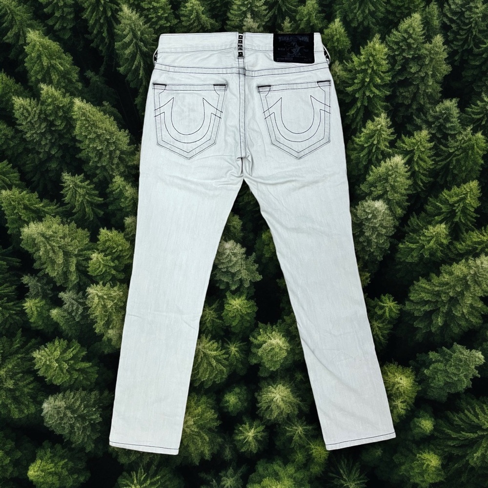 TRUE RELIGION STUDDED JEANS